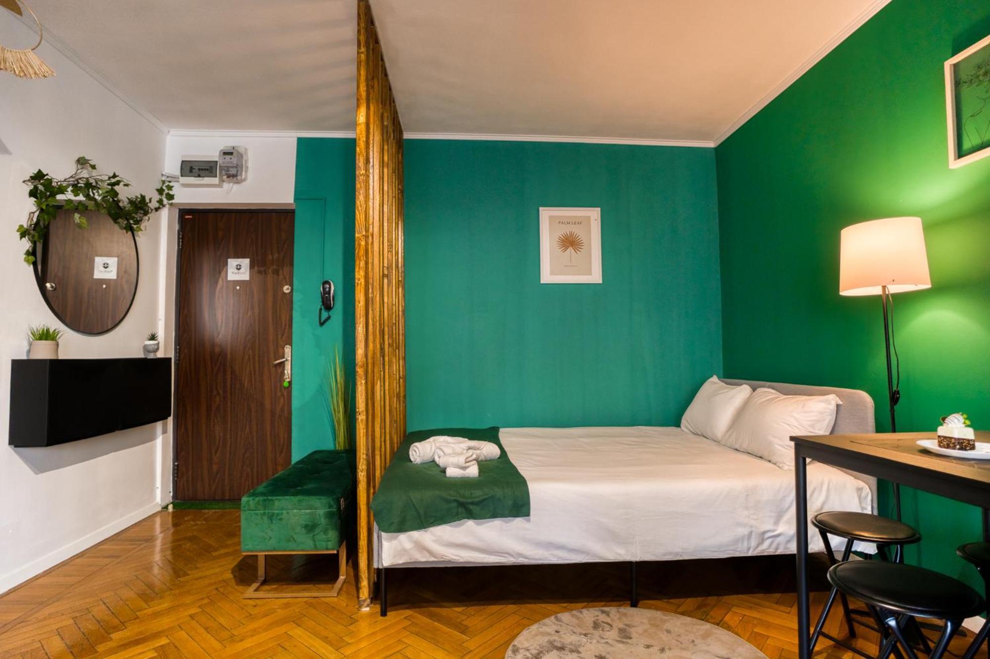 Hacienda Royal Palace - Central Designer Apartment Bükreş Dış mekan fotoğraf