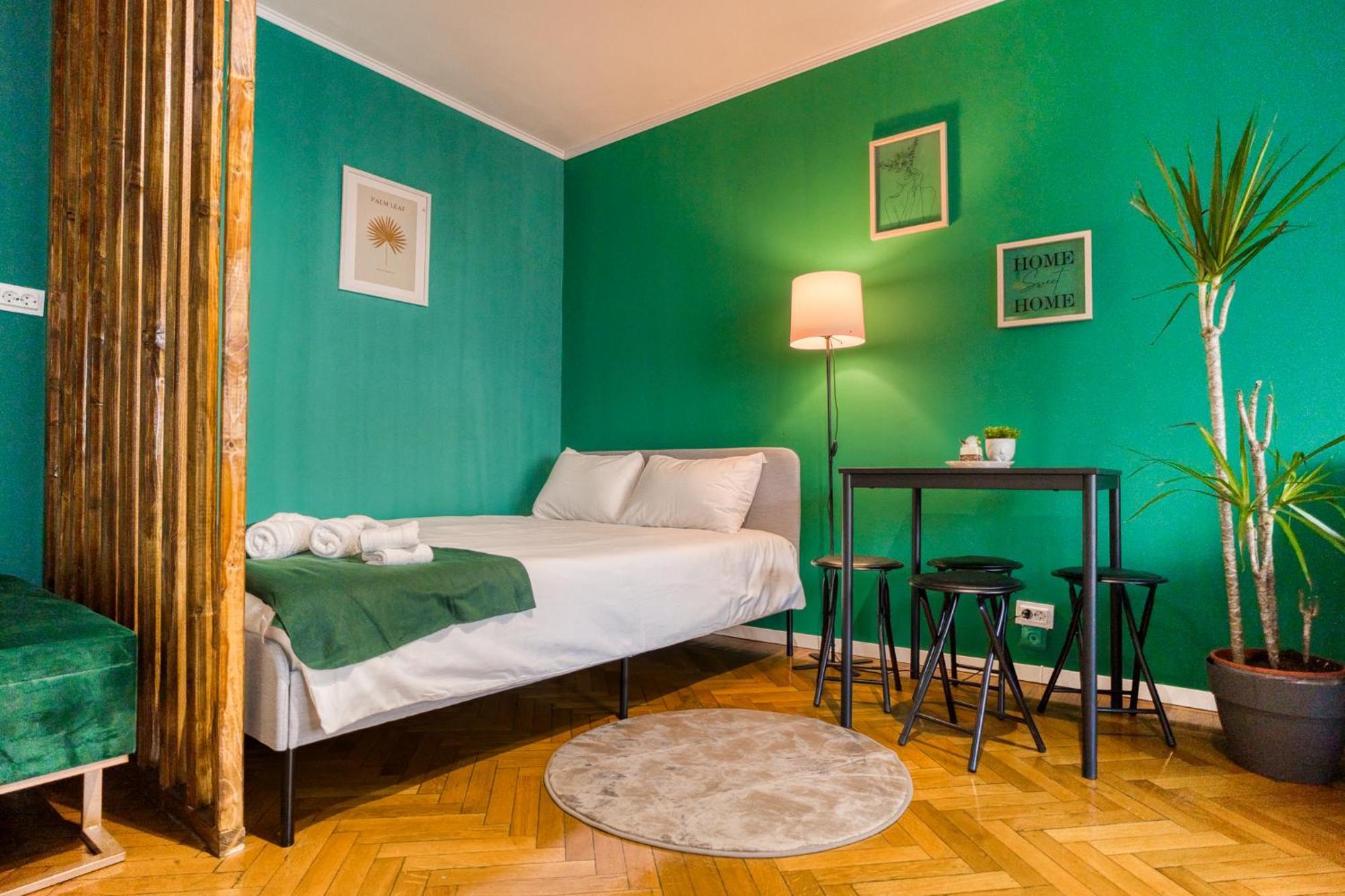 Hacienda Royal Palace - Central Designer Apartment Bükreş Dış mekan fotoğraf