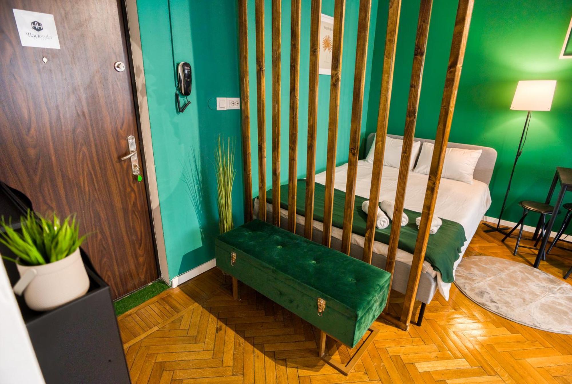 Hacienda Royal Palace - Central Designer Apartment Bükreş Dış mekan fotoğraf